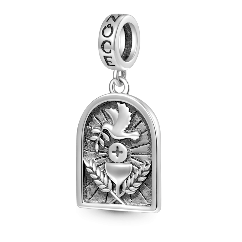 Gnoce Vintage Confirmation Charm